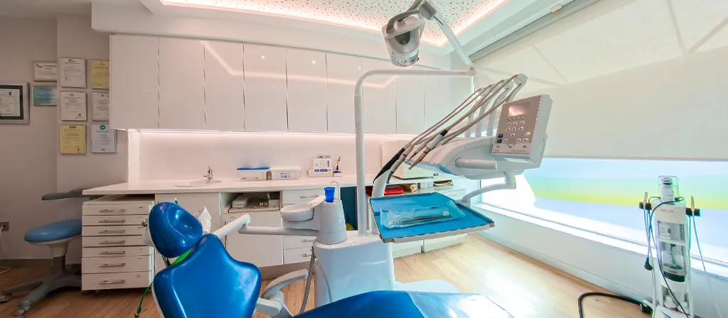 Clinica Dental León Mónica Valenzuela _0001
