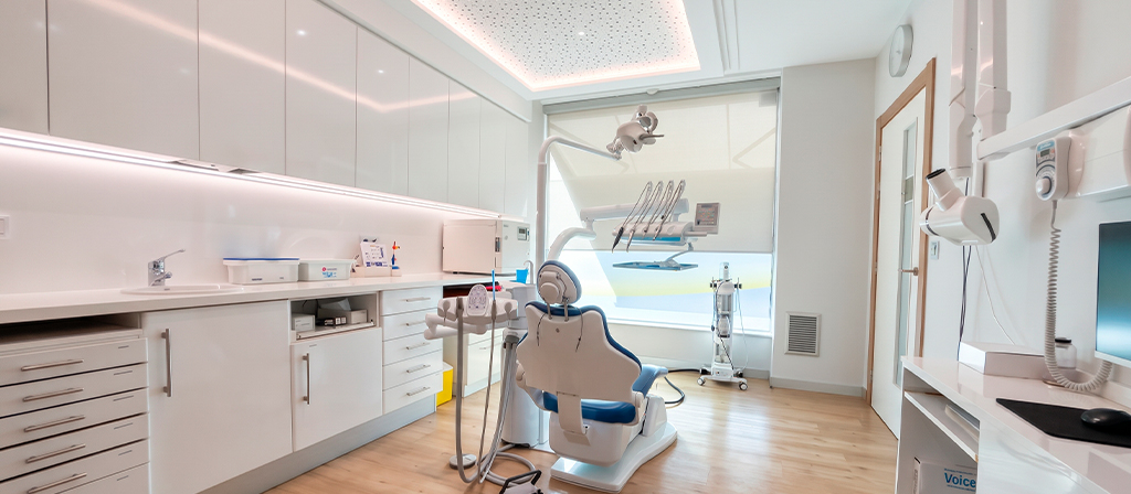 Clinica Dental Mónica Valenzuela, dentista en León,  ás de dos décadas de experiencia.