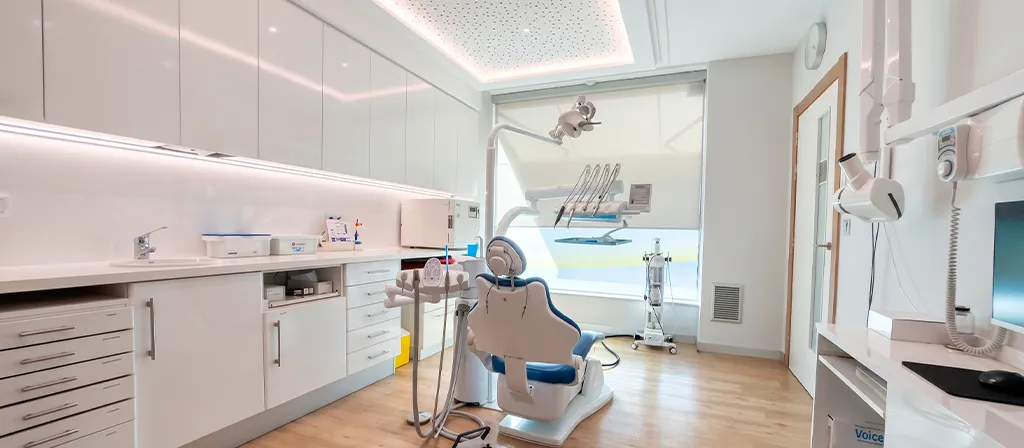 Clinica Dental Leon Monica Valenzuela 0009-Dental-Monica-Valenzuela