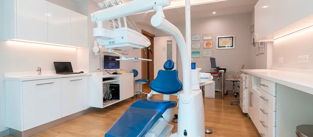 Endodoncias en León 3Dental-Monica-Valenzuela-León Clinica Dental Leon Monica Valenzuela 0010-Dental-Monica-Valenzuela